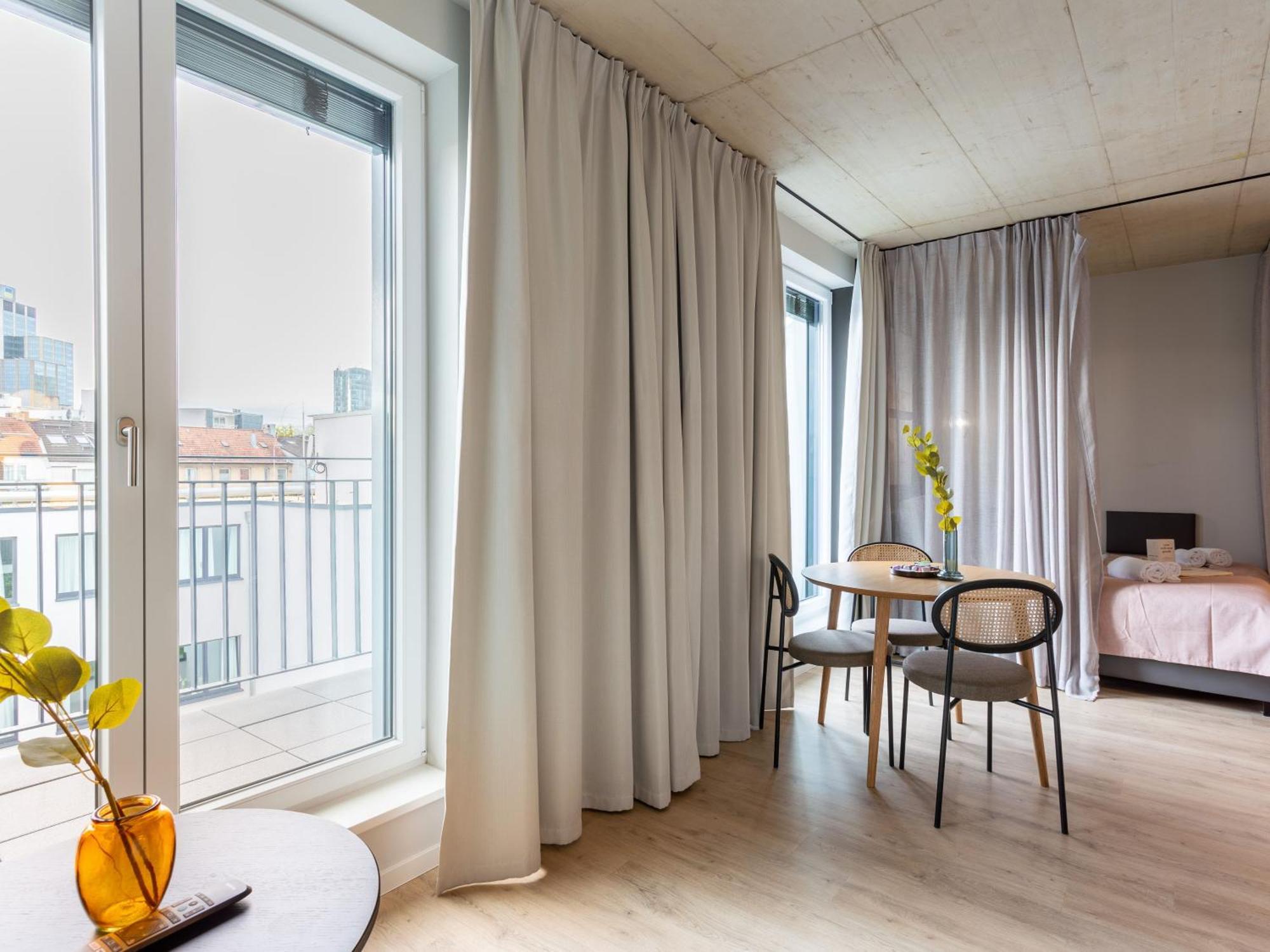 Limehome Duesseldorf Stresemannstrasse - Digital Access ห้อง รูปภาพ